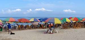 Cuatro mil turistas intentaron llegar a Salinas, pese a prohibici&oacute;n