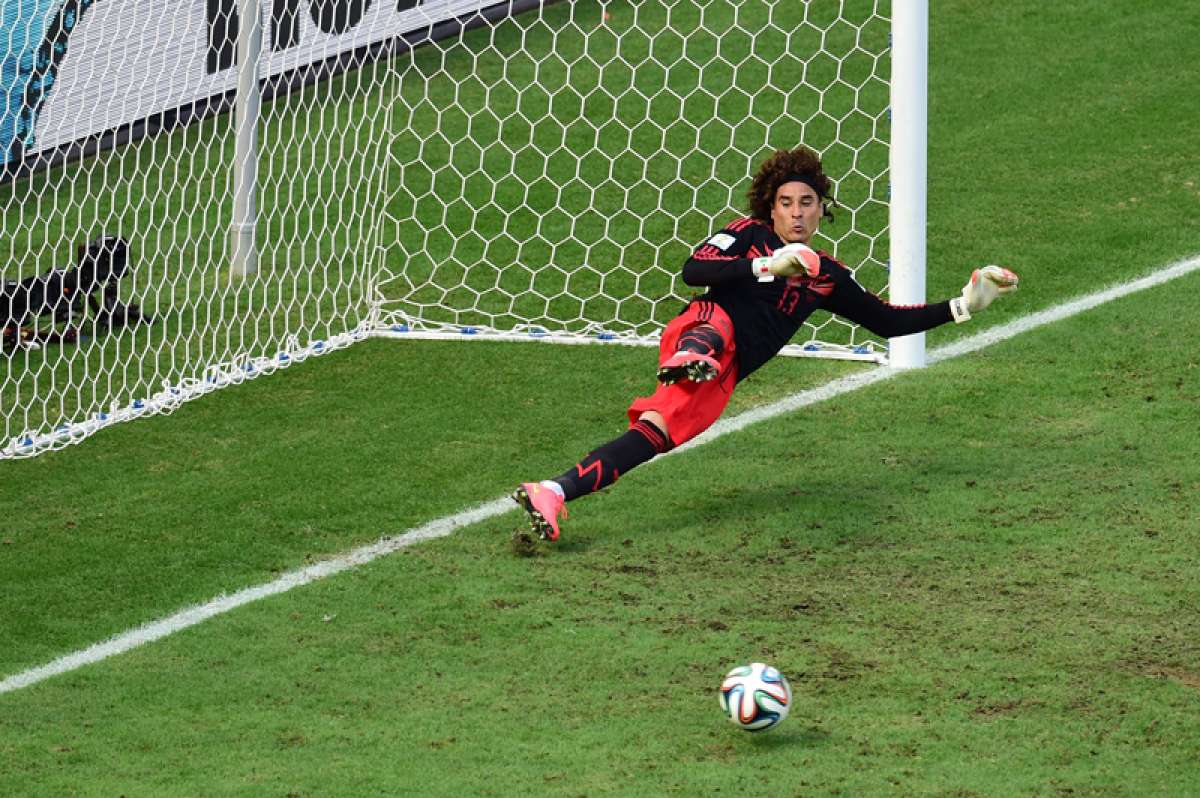 Chicharito y Ochoa lideran n&oacute;mina de M&eacute;xico para amistosos Honduras y Panam&aacute;