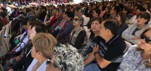 Ante un grupo de jubilados, en Quito, el presidente del Consejo Directivo del IESS, Pa&uacute;l Granda, explic&oacute; las bondades del plan de telemedicina.