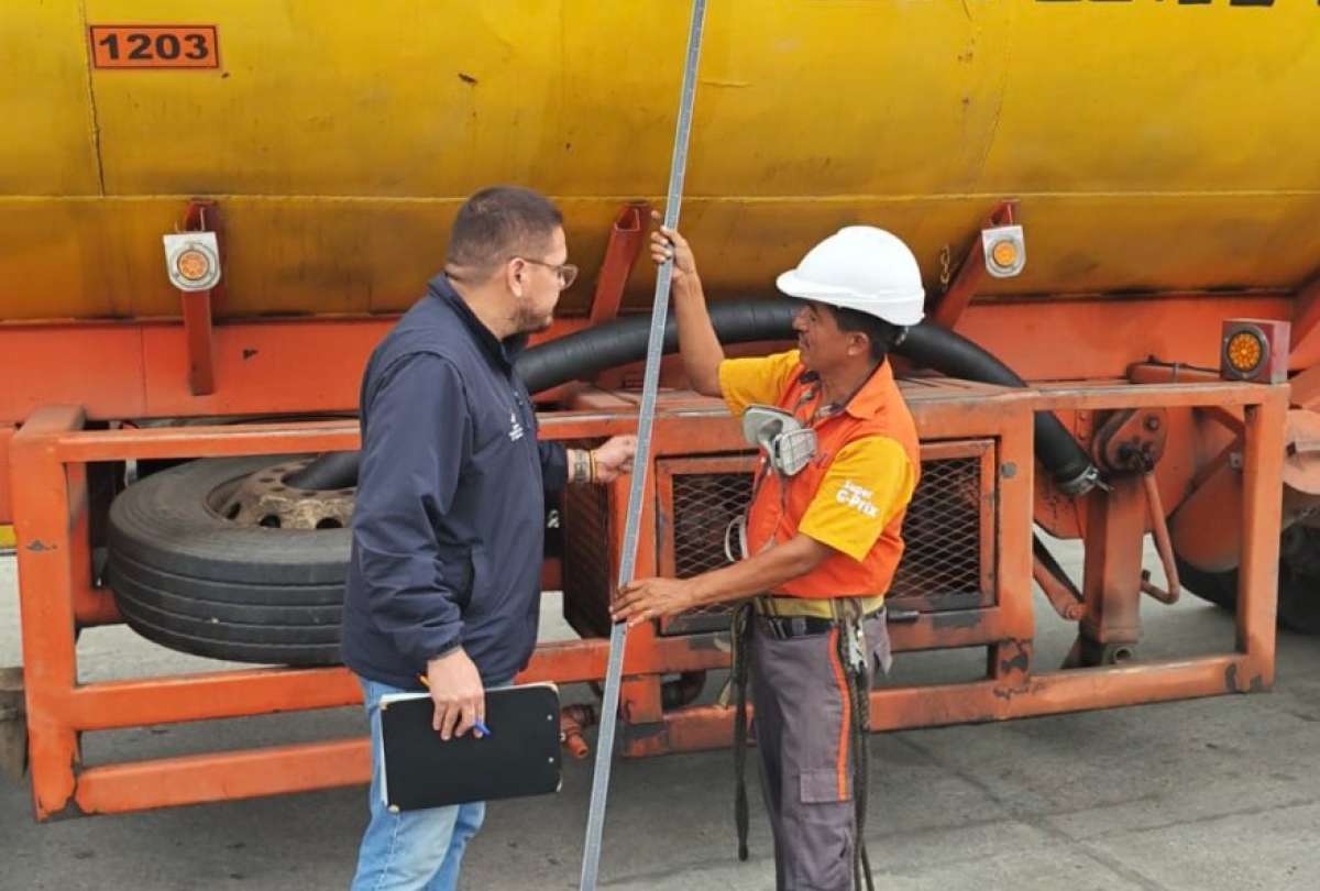  Ecuador tiene desde 2024 un sistema de bandas para establecer los precios de las gasolinas Extra y Ecopa&iacute;s; desde 2025 se fij&oacute; para el di&eacute;sel.  