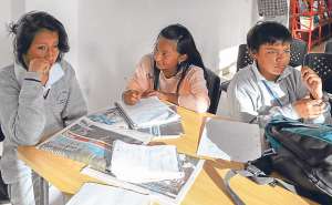 Las actividades de los clubes extraescolares de periodismo arrancaron el pasado a&ntilde;o lectivo y se reiniciaron en este nuevo per&iacute;odo escolar. Archivo / El Tel&eacute;grafo