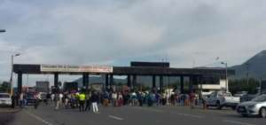 Transportista hab&iacute;an bloqueado el paso en reclamo por el cobro del nuevo peaje.