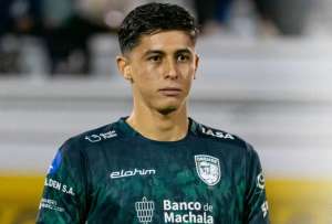 El jugador Ariel Suárez de 21 años sufrió una herida leve tras un atentado en la Avenida Circunvalación. La Policía está tras la pista de los autores del hecho. 