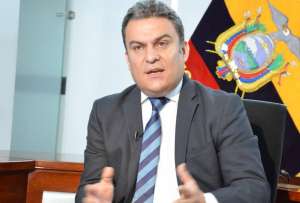 El exfuncionario Jos&eacute; Serrano permanece detenido en Miami desde agosto de 2025 y enfrenta en Ecuador una orden de prisi&oacute;n preventiva por el caso del asesinato de Fernando Villavicencio.