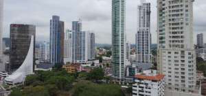 La Comisi&oacute;n Europea (CE) incluy&oacute; a Panam&aacute; en su nueva lista de pa&iacute;ses terceros con deficiencias en sus estrategias contra el blanqueo de dinero y la financiaci&oacute;n del terrorismo.