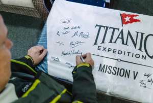 Familia del multimillonario a bordo del Titán acusó a OceanGate por el tiempo que tardó en denunciar la desaparición