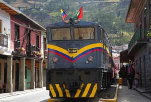 El tren de la “Nariz del Diablo” volvió a operar en Chimborazo.