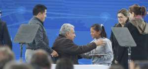 El presidente de la Rep&uacute;blica, Len&iacute;n Moreno, present&oacute; el proyecto de cobertura de internet, que favorecer&aacute; a las zonas rurales del pa&iacute;s.