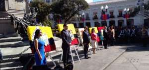 Autoridades homenajean a los pr&oacute;ceres del 10 de Agosto