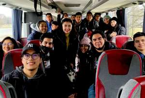 Estudiantes que retornen al país podrán acceder a universidades de Ecuador