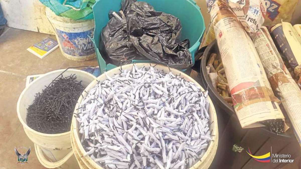 Las camaretas fueron encontradas en casas, ubicadas en las calles 44 y la P y en la 44 y la Q, en el suburbio.