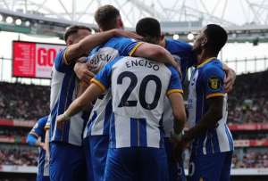 El Brighton goleó al Arsenal y prácticamente entregó la Premier al Manchester City