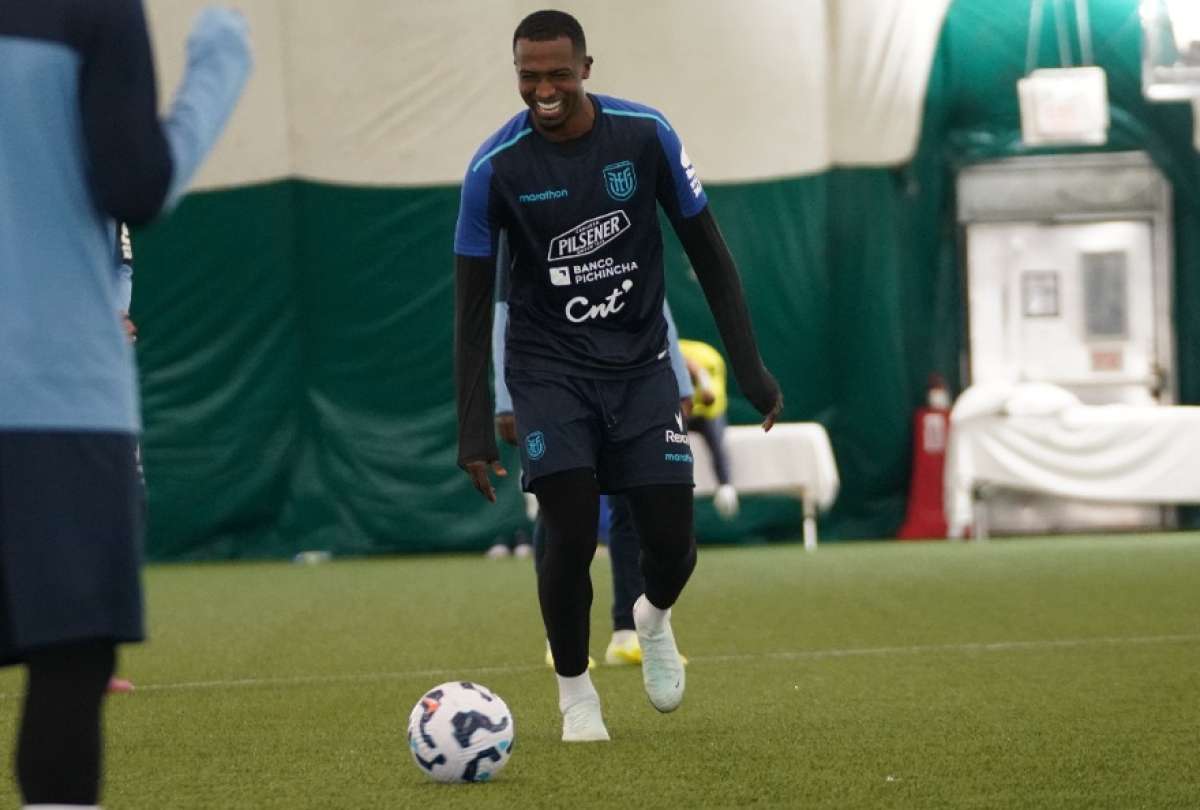 Willian Pacho será titular ante Canadá