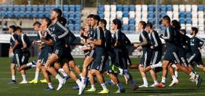 Marcelo se entrena y da esperanza al Madrid de llegar al Cl&aacute;sico