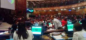 Asamblea reconsidera votaci&oacute;n y censura a exministra Ver&oacute;nica Espinosa