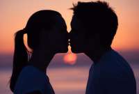 13 de abril, Día Internacional del Beso