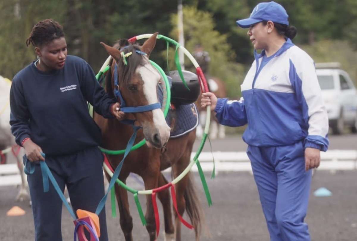 El convenio contribuye a la rehabilitación de pacientes a través de la terapia asistida que utiliza al caballo como instrumento.