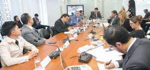 El presidente de la Comisi&oacute;n del Desarrollo Econ&oacute;mico, Esteban Albornoz, convoc&oacute; a los miembros de esta mesa.