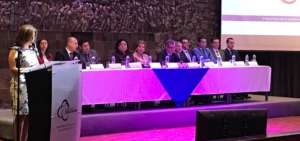 Autoridades del Consejo de la Judicatura acudieron a la entrega de certificados. 