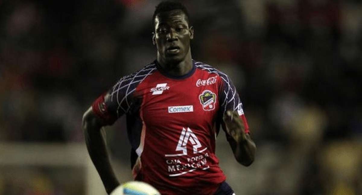 El ecuatoriano durante un partido defendiendo la camiseta del Irapuato de M&eacute;xico, en la temporada 2013; luego retorn&oacute; a Independiente del Valle. Foto: Cortes&iacute;a
