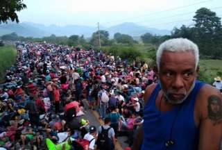Una nueva caravana de cerca de 2.000 hondureños parte rumbo a Estados Unidos
