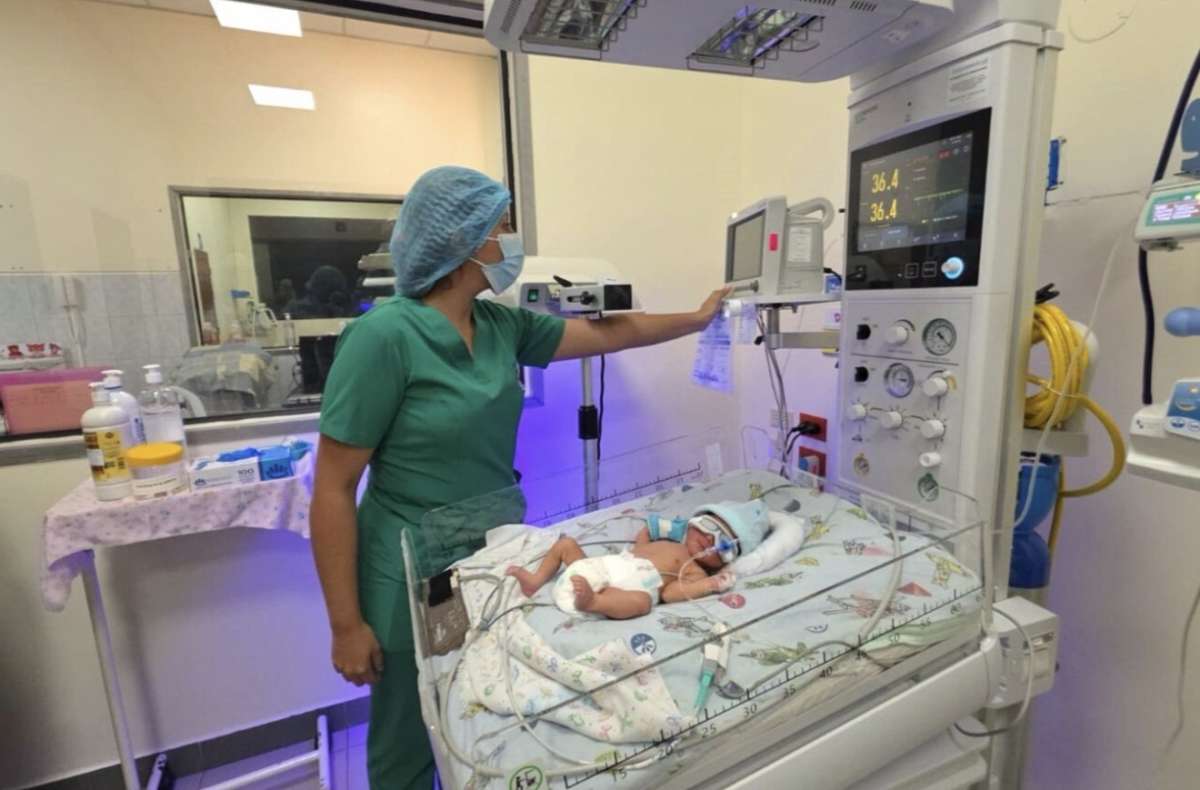 Cunas para ni&ntilde;os reci&eacute;n nacidos se entregaron en hospitales de Santa Elena. 