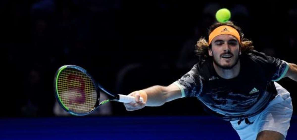 Tsitsipas, ubicado en el lugar n&uacute;mero seis del listado universal, necesit&oacute; poco m&aacute;s de una hora y 40 minutos para superar a su rival.