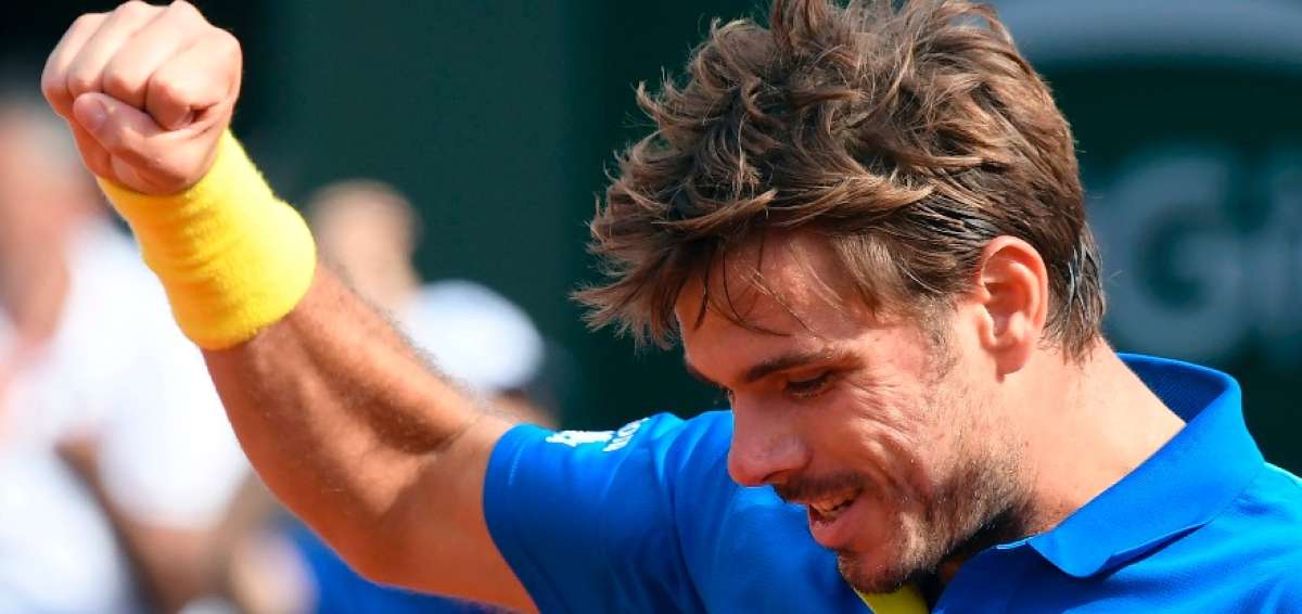 Wawrinka elimina a Monfils para llegar a cuartos en Roland Garros