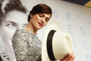 Los sombreros ecuatorianos seducen la pasarela de Cannes. Foto: Cortes&iacute;a de El Ciudadano 
