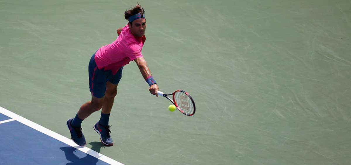 Federer supera la primera ronda en Dub&aacute;i