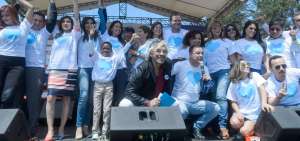 Los artistas protagonizaron la campa&ntilde;a para crear conciencia en la seguridad vial.