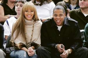 Los cantantes Beyonc&eacute; (i) y Jay Z atraviesan conflictos en su matrimonio.