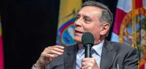 El expresidente Jamil Mahuad participa del Di&aacute;logo Presidencial en Estados Unidos.