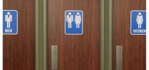 El alcalde de Nueva York, Bill de Blasio, orden&oacute; en marzo permitir a las personas elegir el ba&ntilde;o seg&uacute;n su identidad de g&eacute;nero.