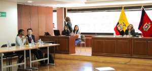 El caso de presunta corrupci&oacute;n est&aacute; a cargo de la jueza de garant&iacute;as penales de la Corte Nacional de Justicia (CNJ), Daniella Camacho (derecha).