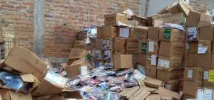  En redes sociales se denunci&oacute; que textos escolares y material did&aacute;ctico fueron vendidos a una recicladora de basura.