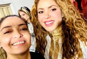 Del estadio al consultorio: la historia de la quiteña que fue soporte físico del show de Shakira