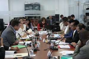 La mesa legislativa sesion&oacute; ayer y aprob&oacute; el informe para segundo debate. Foto: Tomado de la Asamblea Nacional.
