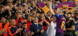 Iniesta se despide del FC Barcelona con victoria ante Real Sociedad