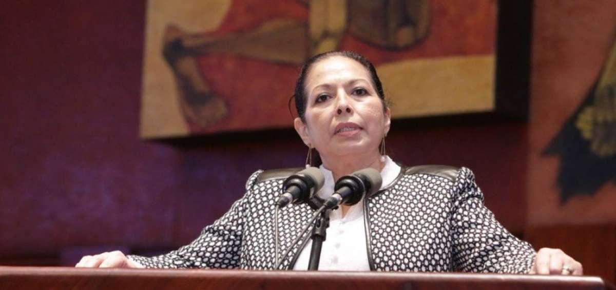 Patricia Ochoa viuda de Jorge Gabela durante su comparecencia ante la Asamblea.