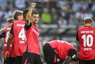 Leverkusen ganó en el inicio de la Bundesliga