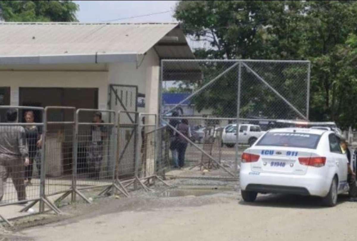 Reportan explosiones en la Penitenciar&iacute;a del Litoral