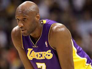 Lamar Odom despierta del coma y muestra sensibilidad