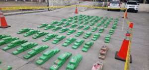El alijo de coca&iacute;na detectado en el interior de un contenedor en el puerto de Guayaquil pes&oacute; 700 kilos. La droga estaba en una carga de lomos de at&uacute;n. 