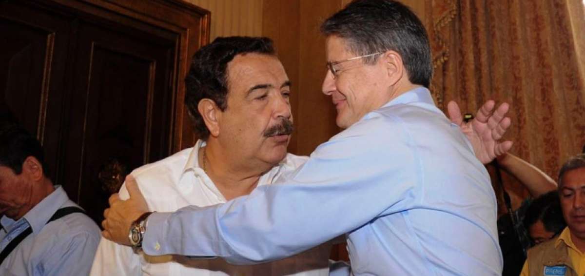 En octubre de 2012, el alcalde de Guayaquil, Jaime Nebot, recibi&oacute; en su despacho al entonces precandidato presidencial por CREO, Guillermo Lasso.