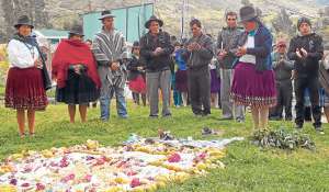 El proyecto piloto de Democracia Comunitaria fue socializado con comunidades de la zona 4 del pa&iacute;s. Se extender&aacute; a otras provincias. Foto: Cortes&iacute;a
