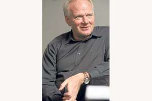 Beck estudi&oacute; aspectos como la modernizaci&oacute;n, los problemas ecol&oacute;gicos, la individualizaci&oacute;n y la globalizaci&oacute;n. Foto: Internet