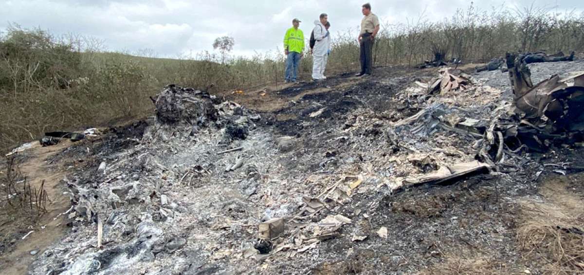 Dos fallecidos tras accidente de avioneta en Manab&iacute;