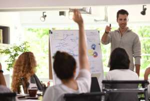 En Gal&aacute;pagos se har&aacute; la entrega de nombramientos a docentes y profesionales de los DECE.