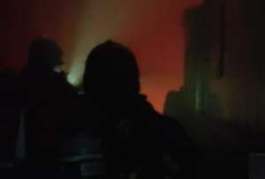 Incendio en un centro comercial de Quito: fuego inici&oacute; en una estanter&iacute;a y no se propag&oacute;